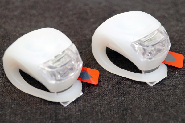 Фонари HJ008-2 ,перед+зад компл.3функции,в одной упаковке,батарейки в комплекте,красные